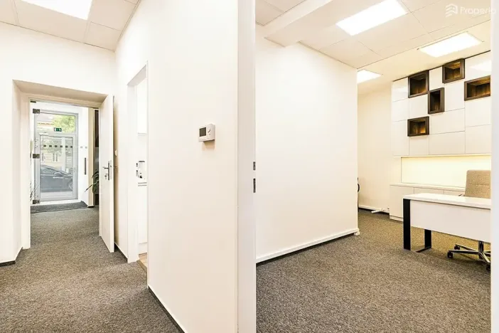 Pronájem kanceláře, Brno, Plotní, 93 m2