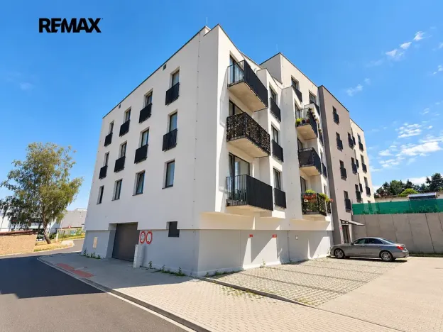 Pronájem bytu 2+kk, Plzeň, V Zahrádkách, 58 m2