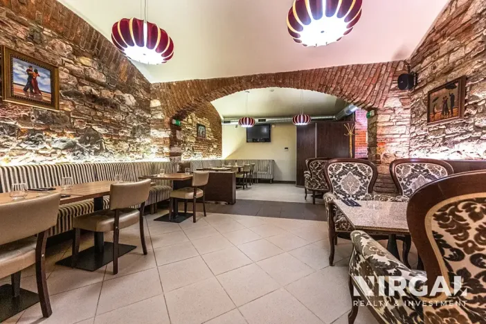 Prodej restaurace, Praha - Vinohrady, Balbínova, 198 m2