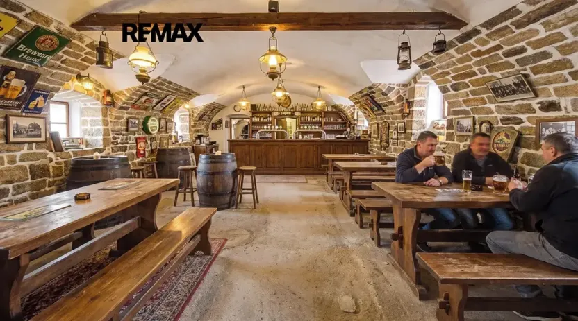 Prodej výrobních prostor, Holany, 241 m2
