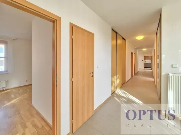 Pronájem bytu 4+1, Praha - Liboc, U silnice, 200 m2