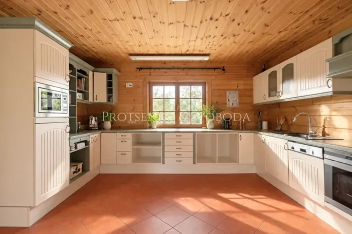 Prodej rodinného domu, Trhové Sviny, Rejta, 800 m2