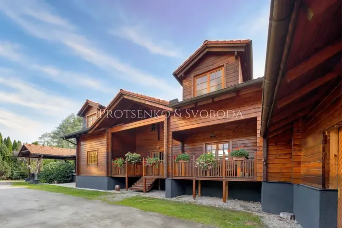 Prodej rodinného domu, Trhové Sviny, Rejta, 800 m2