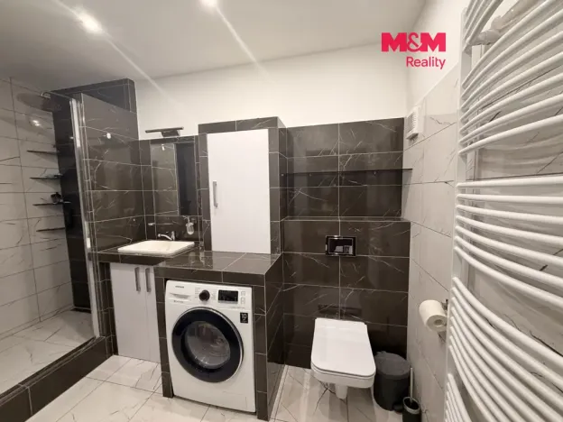 Prodej bytu 2+kk, Veselí nad Lužnicí - Veselí nad Lužnicí I, Blatské sídliště, 40 m2