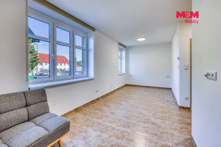 Prodej bytu 1+kk, Klatovy - Luby, 34 m2