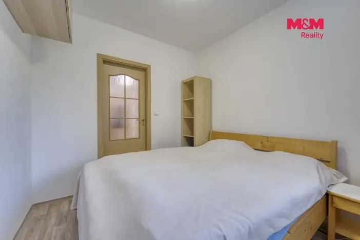 Prodej bytu 2+kk, Praha - Prosek, Vysočanská, 34 m2