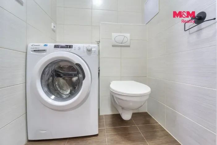 Prodej bytu 2+kk, Praha - Prosek, Vysočanská, 34 m2
