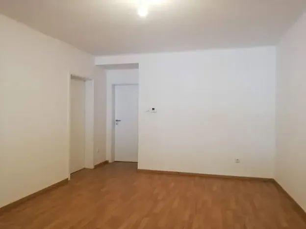 Pronájem kanceláře, Praha - Žižkov, Roháčova, 67 m2