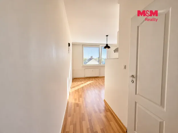 Pronájem bytu 1+1, Chomutov, Hornická, 35 m2
