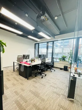 Pronájem kanceláře, Praha - Holešovice, Dělnická, 840 m2