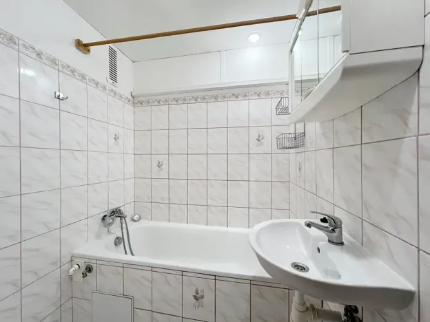 Prodej bytu 3+1, Praha - Střížkov, Varnsdorfská, 56 m2