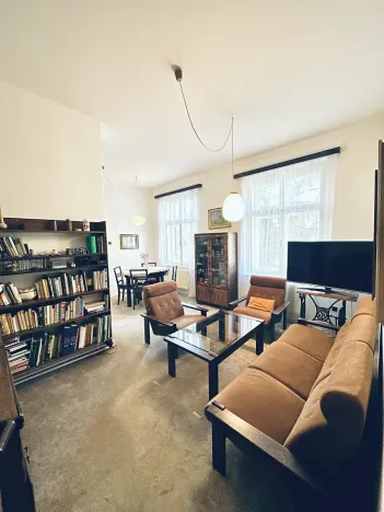 Prodej bytu 2+1, Karlovy Vary, Poděbradská, 56 m2