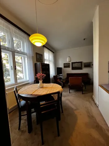 Prodej bytu 2+1, Karlovy Vary, Poděbradská, 56 m2