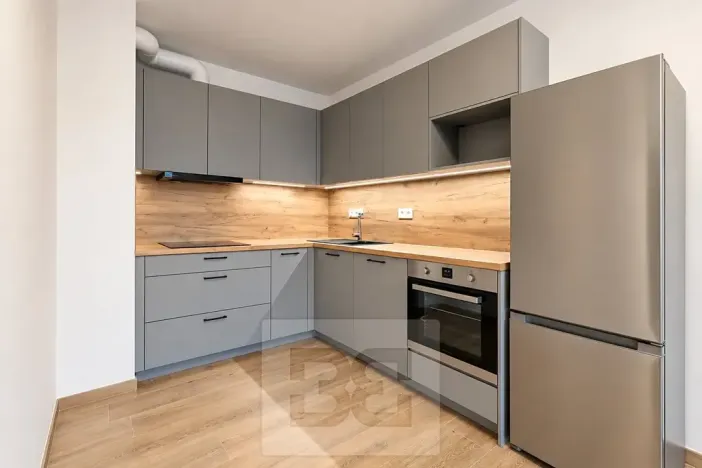 Pronájem bytu 2+kk, České Budějovice, Generála Klapálka, 55 m2