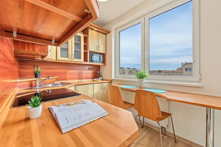 Prodej bytu 1+kk, Praha - Troja, Hnězdenská, 33 m2