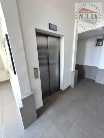 Prodej bytu 2+kk, Praha - Kamýk, Pavlíkova, 47 m2