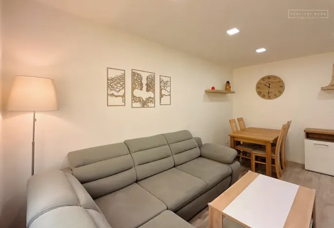 Prodej bytu 2+1, Karviná, Majakovského, 53 m2