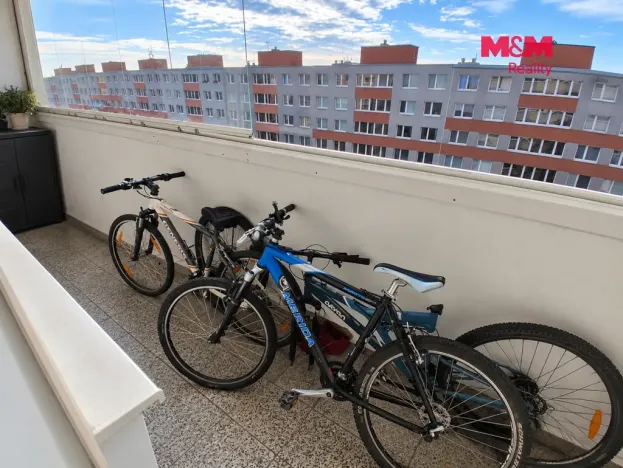Pronájem bytu 1+kk, Praha - Prosek, Lovosická, 34 m2