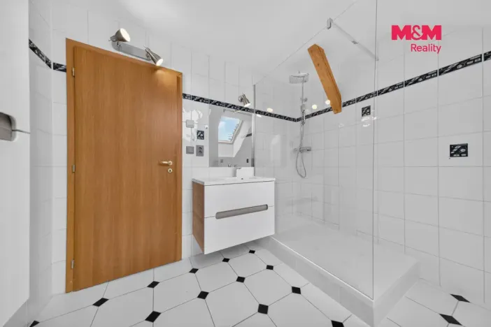 Prodej rodinného domu, Březová-Oleško - Oleško, Východní, 295 m2