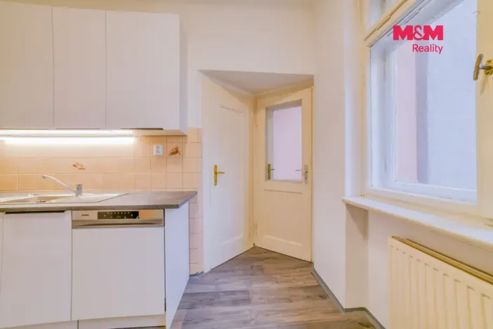 Prodej bytu 4+1, Cheb, Májová, 121 m2