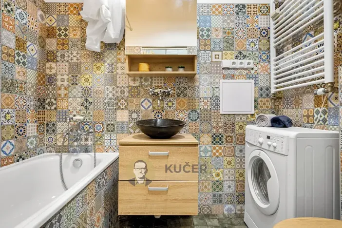 Pronájem bytu 1+kk, Praha - Vinohrady, V Horní Stromce, 22 m2