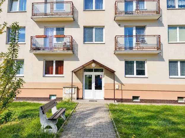 Pronájem bytu 1+1, Luštěnice - Zelená, 33 m2