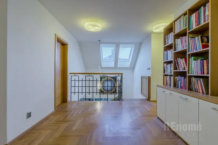 Prodej rodinného domu, Třebotov, V Zálesí, 300 m2