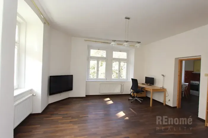 Pronájem bytu 2+1, Praha - Žižkov, Lupáčova, 67 m2