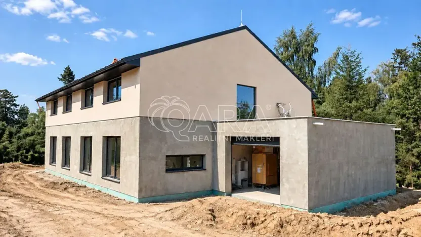 Prodej rodinného domu, Kamenice, Lomená, 156 m2