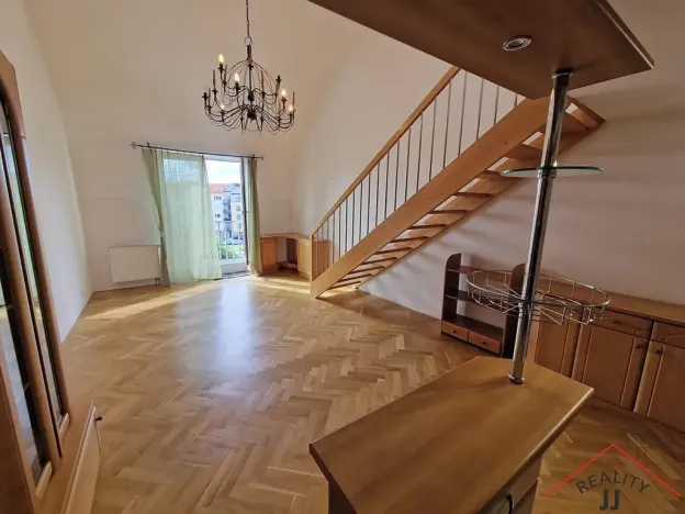 Pronájem bytu 3+kk, Praha - Suchdol, Suchdolské náměstí, 99 m2