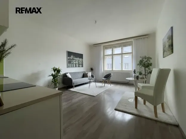 Pronájem bytu 2+kk, Praha - Holešovice, Farského, 51 m2