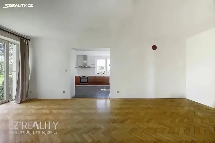 Prodej rodinného domu, Praha - Lipence, Na Bambouzku, 308 m2