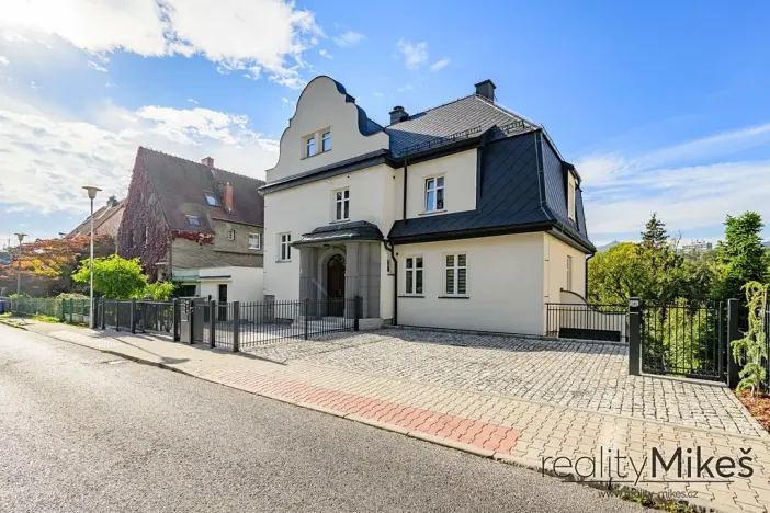 Pronájem bytu 2+kk, Liberec, Šafaříkova, 57 m2