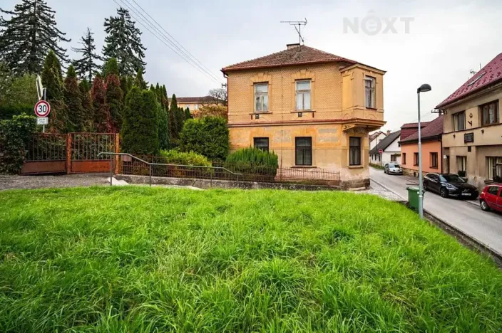 Prodej rodinného domu, Lázně Bělohrad, Vojtíškova, 250 m2